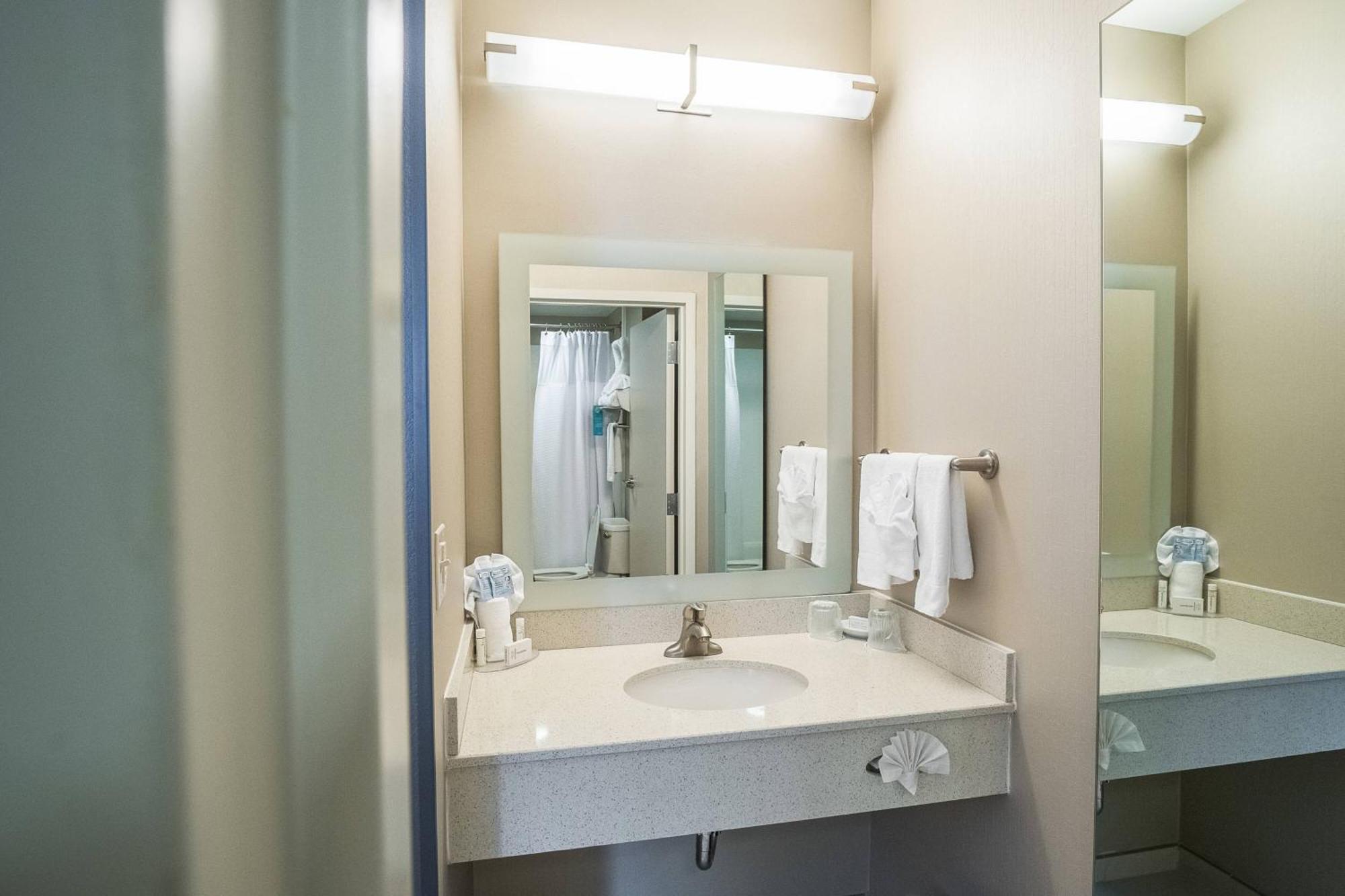 Springhill Suites By Marriott Winston-Salem Hanes Mall מראה חיצוני תמונה